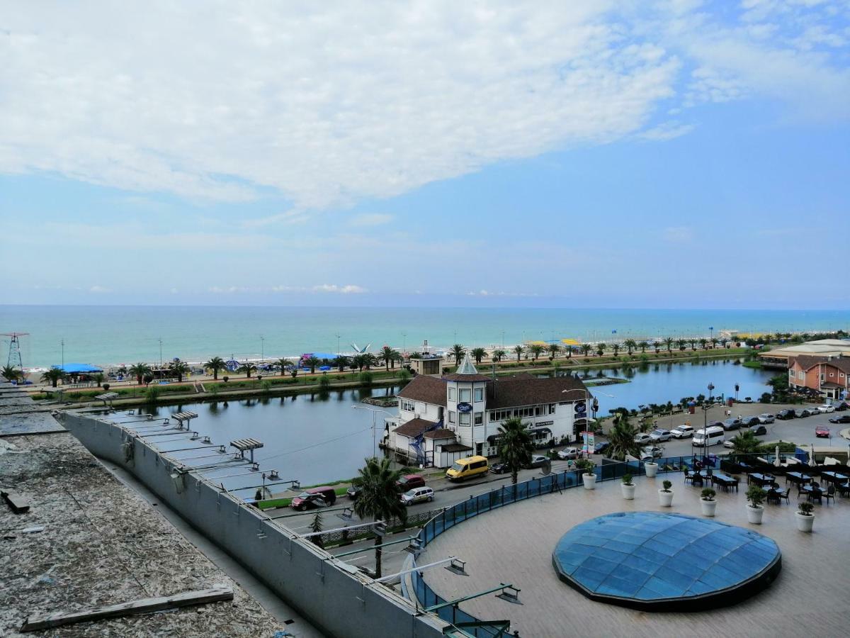 Orbi City Towers Batumi Exterior photo